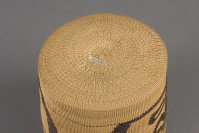 Tlingit%20artist%2C%20%3Cb%3E%3Ci%3E%20Basket%3C%2Fi%3E%3C%2Fb%3E%2C%20ca.%201920%2C%20spruce%20root%20and%20grass%2C%20The%20Elizabeth%20Sickler%20Smith%20Collection%3B%20Gift%20of%20her%20grandson%2C%20Edward%20Conyngham%2C%20no%20known%20copyright%20restrictions%2C%202004.93.1